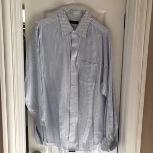 Men’s French cuff dress shirt